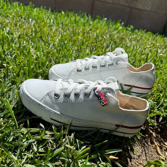 PAUL GREEN Carly White Leather low top sneakers size UK 3US 5.5 gently used